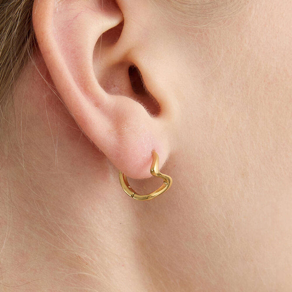 Guldfärgade vågformade örhängen